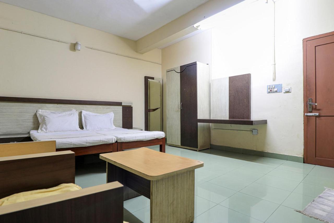 Spot On 60610 Malabar Tourist Home Kannur Extérieur photo